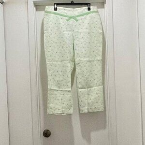 Honeydew/White Sz.14 International Concepts I.N.C. Capris Pants